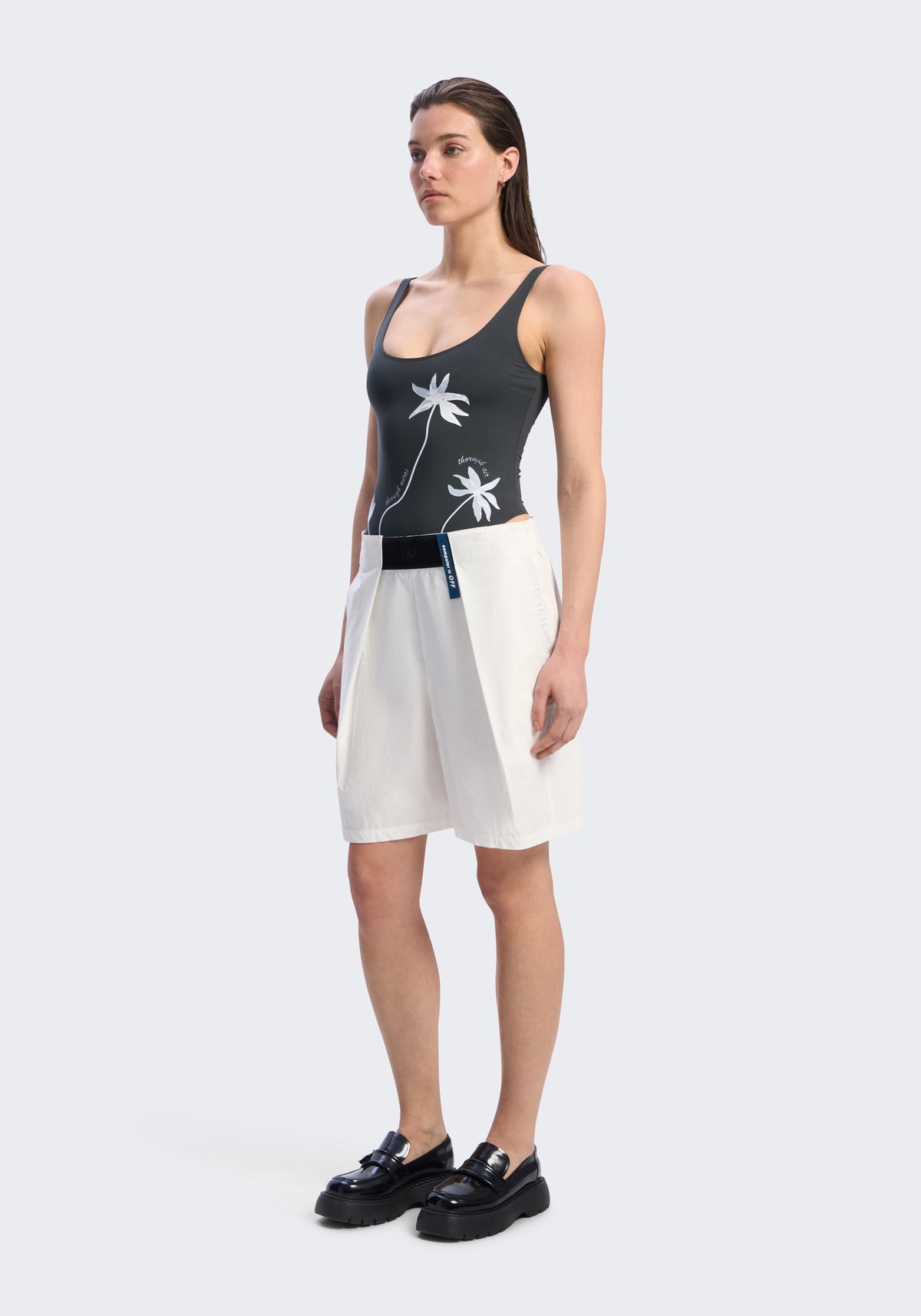 Computer is OFF Adjustable Pleated Shorts